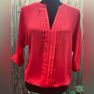 New York & Company Red Pleated 3/4 Sleeve Blouse